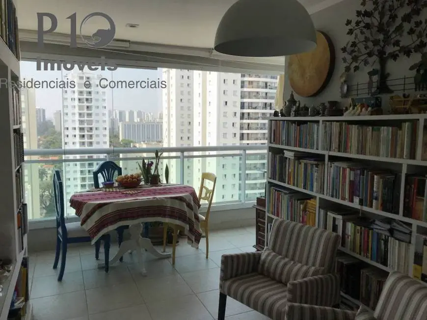 Foto 2 de Apartamento com 2 Quartos à venda, 75m² em Santo Amaro, São Paulo