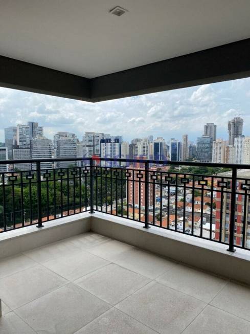 Foto 3 de Apartamento com 2 Quartos à venda, 79m² em Santo Amaro, São Paulo