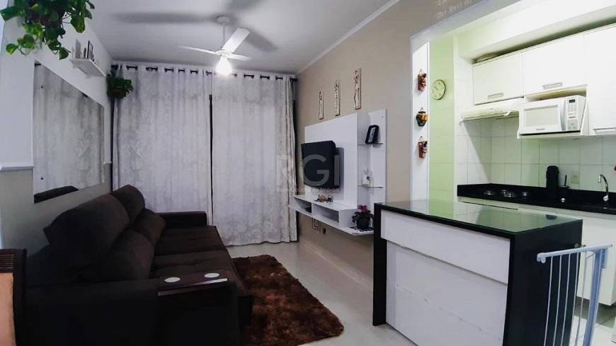 Foto 4 de Apartamento com 2 Quartos à venda, 55m² em São Geraldo, Porto Alegre