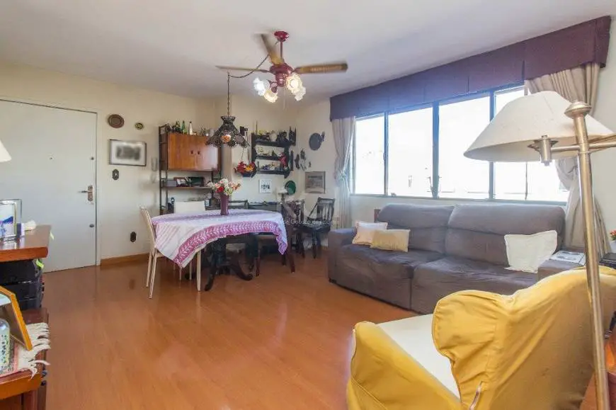 Foto 3 de Apartamento com 2 Quartos à venda, 90m² em São Geraldo, Porto Alegre