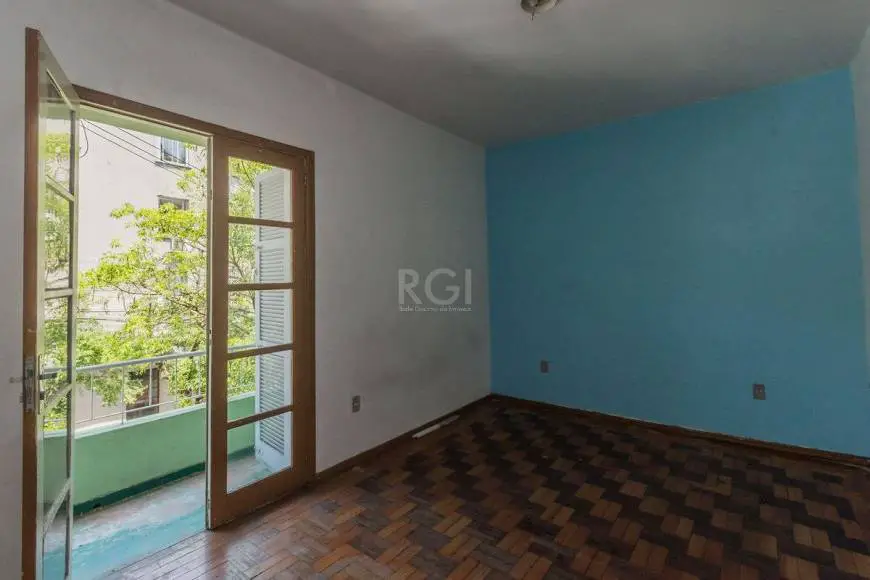 Foto 2 de Apartamento com 2 Quartos à venda, 56m² em São João, Porto Alegre