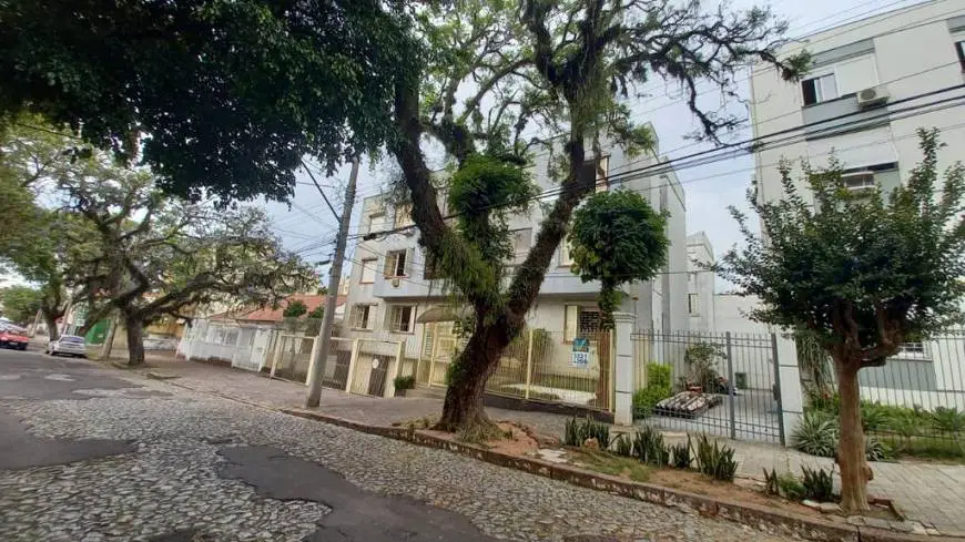 Foto 2 de Apartamento com 2 Quartos à venda, 85m² em São João, Porto Alegre