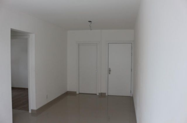 Foto 5 de Apartamento com 2 Quartos à venda, 50m² em São José, Porto Alegre