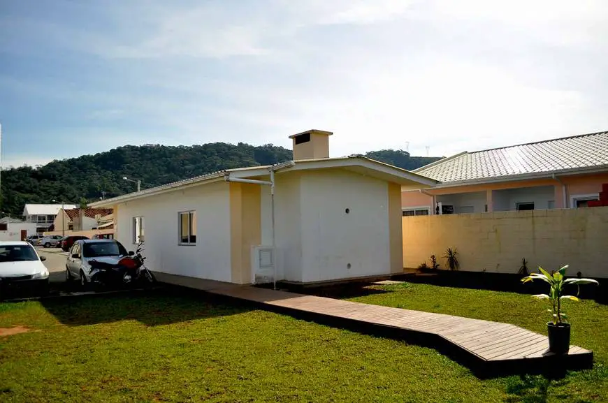 Foto 4 de Apartamento com 2 Quartos para alugar, 50m² em São Sebastião, Palhoça