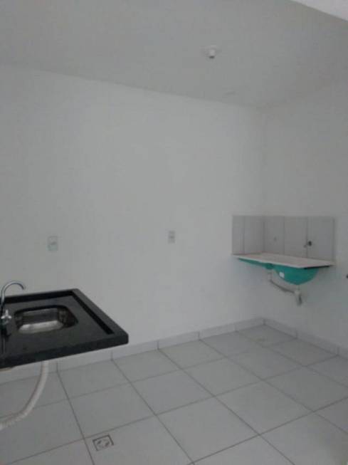 Foto 3 de Apartamento com 2 Quartos para alugar, 75m² em Setor Coimbra, Goiânia
