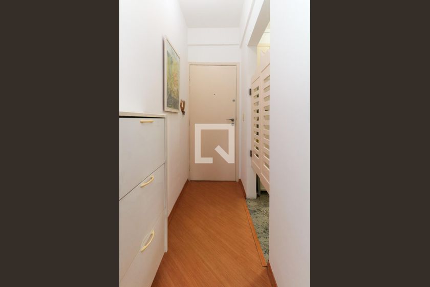 Foto 1 de Apartamento com 2 Quartos para alugar, 72m² em Sumaré, São Paulo