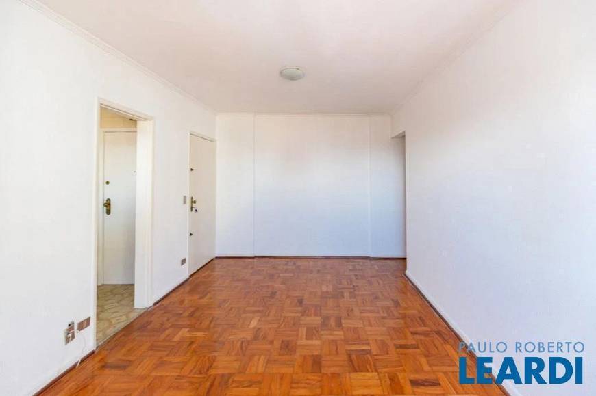 Foto 1 de Apartamento com 2 Quartos à venda, 76m² em Sumarezinho, São Paulo