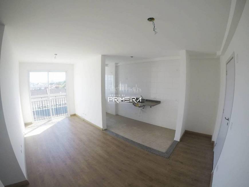 Foto 2 de Apartamento com 2 Quartos à venda, 50m² em Tingui, Curitiba
