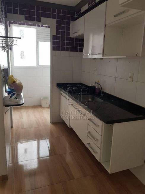 Foto 2 de Apartamento com 2 Quartos à venda, 51m² em Vila Camilopolis, Santo André