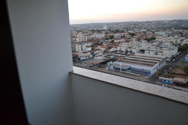 Foto 3 de Apartamento com 2 Quartos à venda, 51m² em Vila Cardia, Bauru