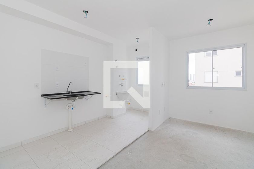 Foto 1 de Apartamento com 2 Quartos para alugar, 42m² em Vila Constança, São Paulo