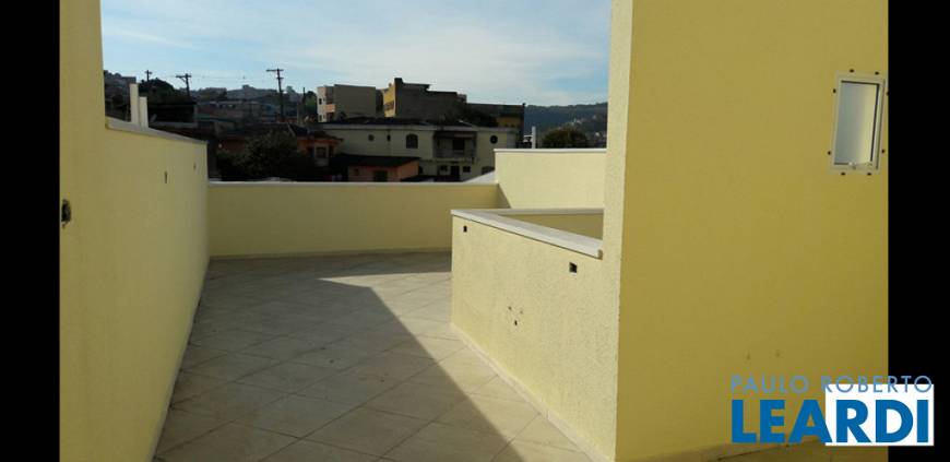 Foto 1 de Apartamento com 2 Quartos à venda, 49m² em Vila Guarara, Santo André