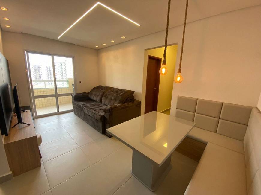 Foto 1 de Apartamento com 2 Quartos à venda, 70m² em Vila Guilhermina, Praia Grande