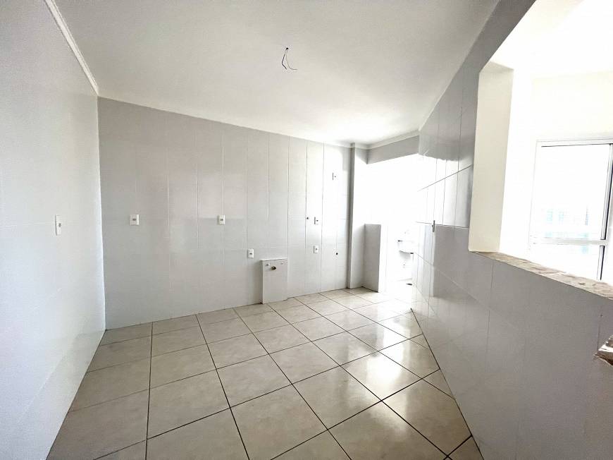 Foto 3 de Apartamento com 2 Quartos à venda, 75m² em Vila Guilhermina, Praia Grande