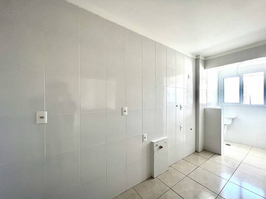 Foto 4 de Apartamento com 2 Quartos à venda, 75m² em Vila Guilhermina, Praia Grande