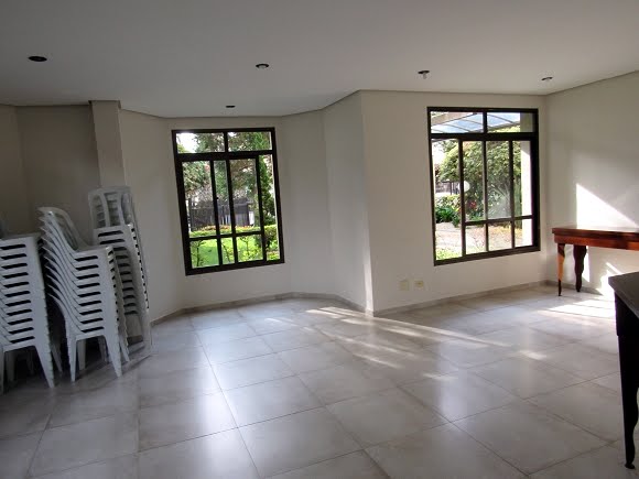 Foto 2 de Apartamento com 2 Quartos para alugar, 66m² em Vila Gumercindo, São Paulo