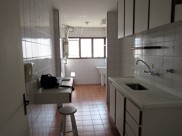Foto 3 de Apartamento com 2 Quartos para alugar, 66m² em Vila Gumercindo, São Paulo