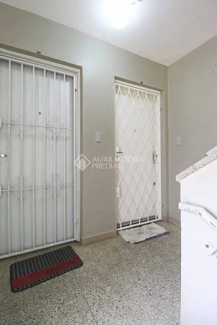 Foto 3 de Apartamento com 2 Quartos à venda, 58m² em Vila Ipiranga, Porto Alegre