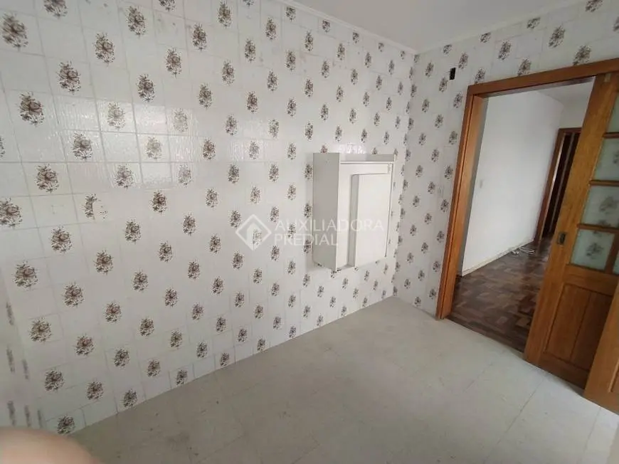 Foto 5 de Apartamento com 2 Quartos para alugar, 65m² em Vila Ipiranga, Porto Alegre