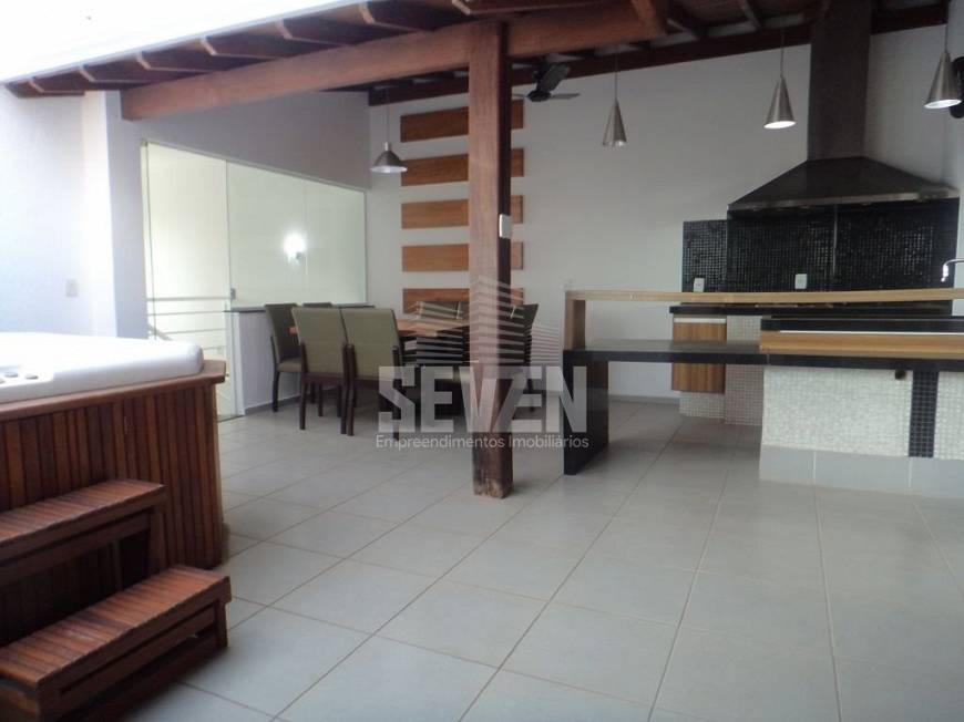 Foto 1 de Apartamento com 2 Quartos à venda, 145m² em Vila Leme da Silva, Bauru