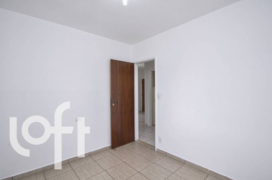Foto 4 de Apartamento com 2 Quartos à venda, 48m² em Vila Liviero, São Paulo