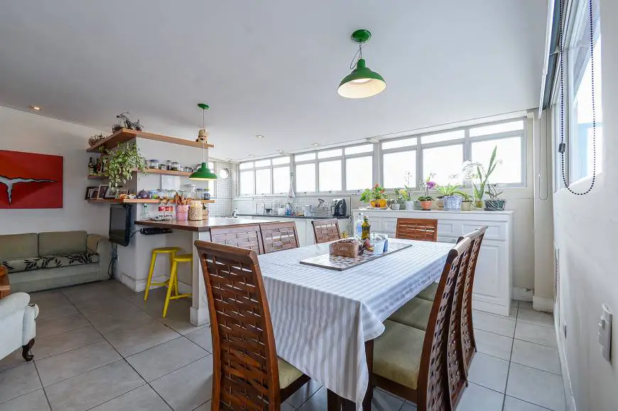 Foto 5 de Apartamento com 2 Quartos à venda, 180m² em Vila Madalena, São Paulo
