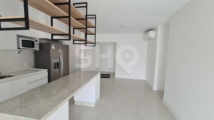 Foto 3 de Apartamento com 2 Quartos para alugar, 70m² em Vila Madalena, São Paulo