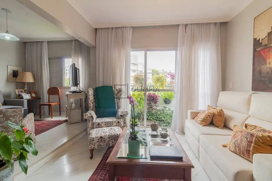 Foto 4 de Apartamento com 2 Quartos à venda, 88m² em Vila Madalena, São Paulo