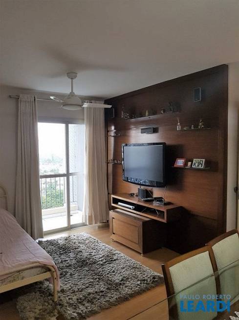 Foto 2 de Apartamento com 2 Quartos para alugar, 92m² em Vila Madalena, São Paulo