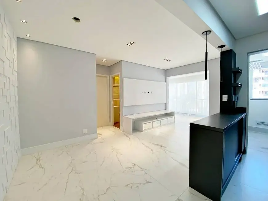 Foto 3 de Apartamento com 2 Quartos para alugar, 65m² em Vila Mariana, São Paulo
