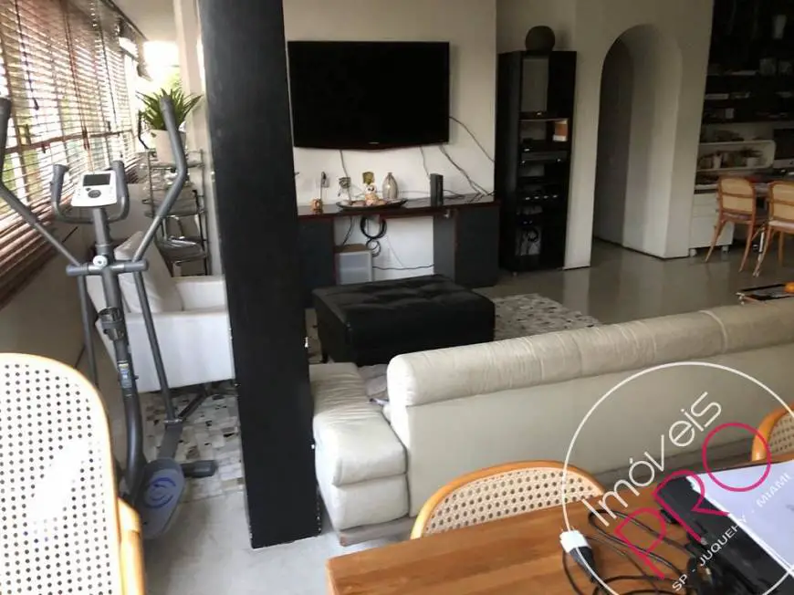 Foto 3 de Apartamento com 2 Quartos à venda, 116m² em Vila Nova Conceição, São Paulo