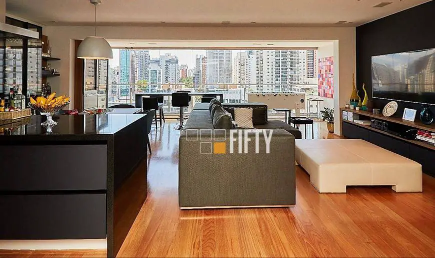 Foto 5 de Apartamento com 2 Quartos à venda, 160m² em Vila Nova Conceição, São Paulo