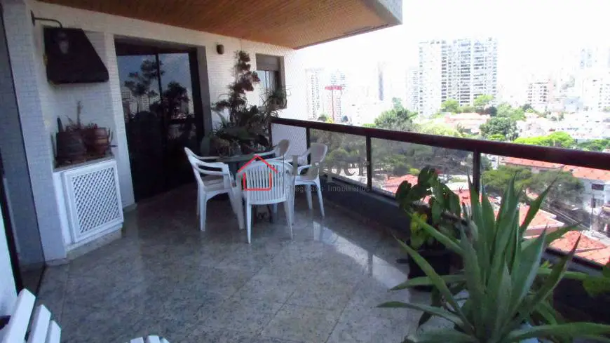 Foto 3 de Apartamento com 3 Quartos à venda, 226m² em Aclimação, São Paulo