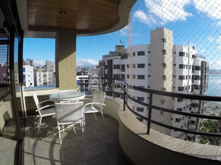 Foto 1 de Apartamento com 3 Quartos à venda, 208m² em Agronômica, Florianópolis