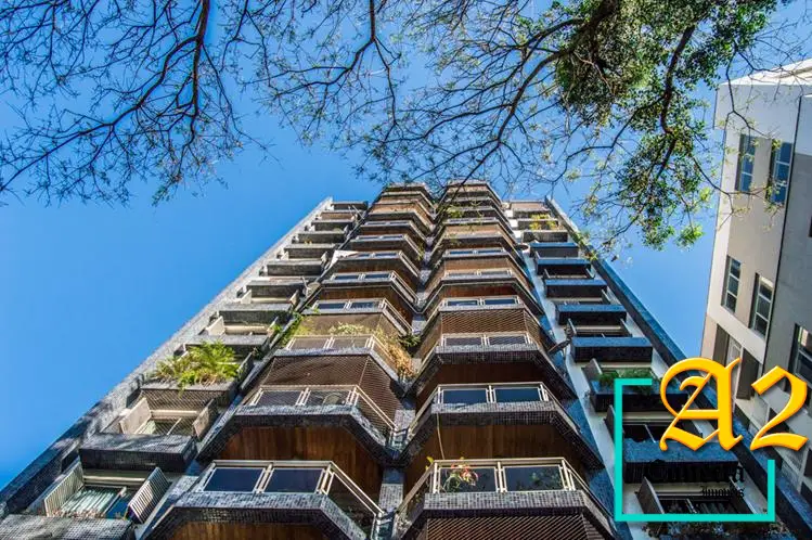 Foto 2 de Apartamento com 3 Quartos à venda, 127m² em Água Verde, Curitiba
