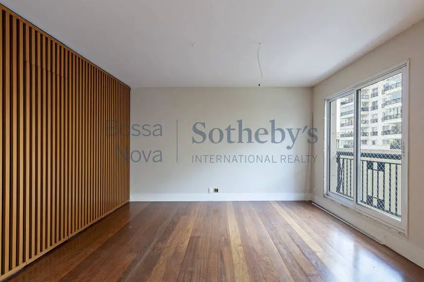 Foto 4 de Apartamento com 3 Quartos para venda ou aluguel, 220m² em Alto de Pinheiros, São Paulo