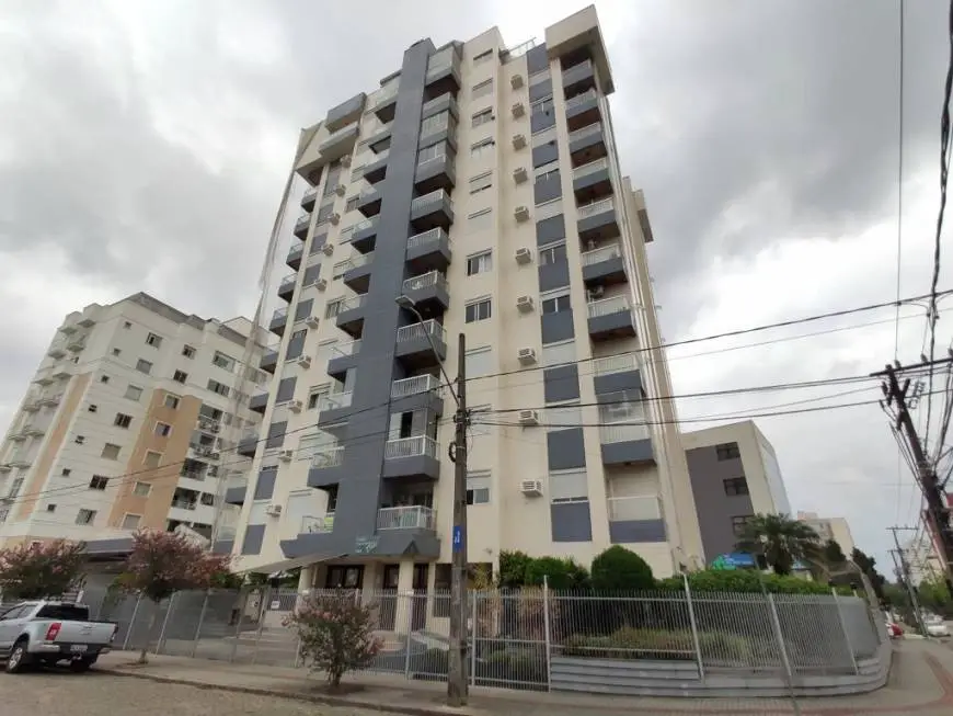 Foto 1 de Apartamento com 3 Quartos para alugar, 108m² em Anita Garibaldi, Joinville