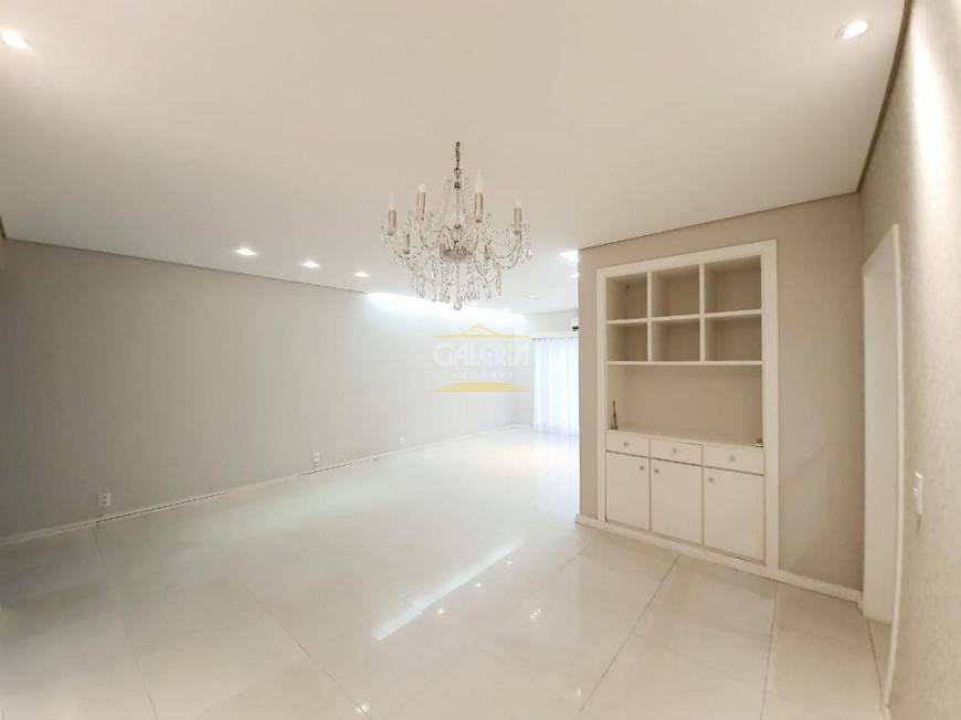Foto 1 de Apartamento com 3 Quartos à venda, 126m² em Anita Garibaldi, Joinville