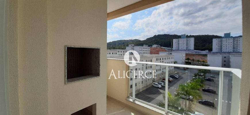 Foto 1 de Apartamento com 3 Quartos à venda, 98m² em Areias, São José