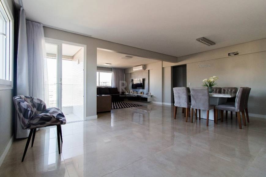 Foto 2 de Apartamento com 3 Quartos à venda, 140m² em Auxiliadora, Porto Alegre