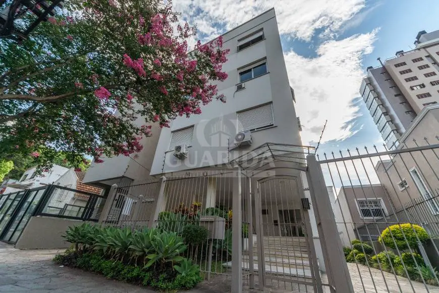 Foto 1 de Apartamento com 3 Quartos à venda, 80m² em Auxiliadora, Porto Alegre