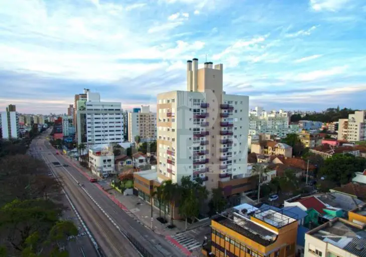 Foto 1 de Apartamento com 3 Quartos à venda, 76m² em Azenha, Porto Alegre
