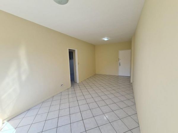 Foto 1 de Apartamento com 3 Quartos para alugar, 120m² em Barro Vermelho, Vitória
