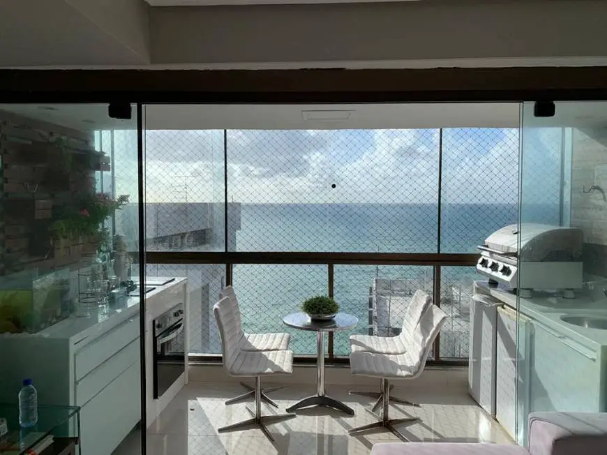 Foto 1 de Apartamento com 3 Quartos para venda ou aluguel, 150m² em Boa Viagem, Recife