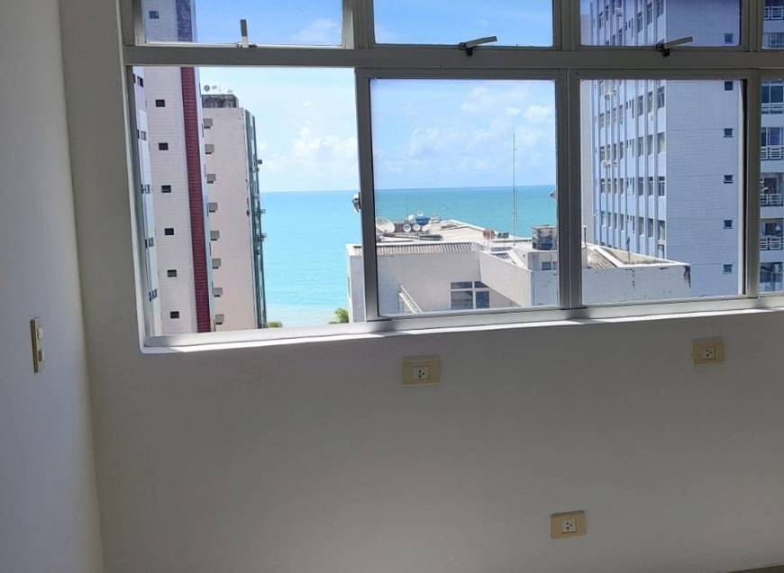 Foto 2 de Apartamento com 3 Quartos à venda, 150m² em Boa Viagem, Recife