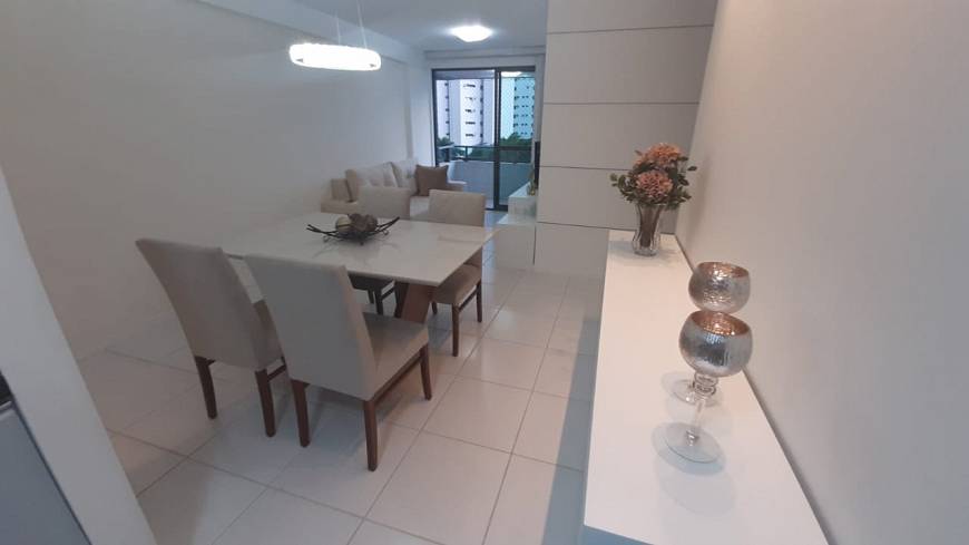 Foto 1 de Apartamento com 3 Quartos à venda, 65m² em Boa Viagem, Recife