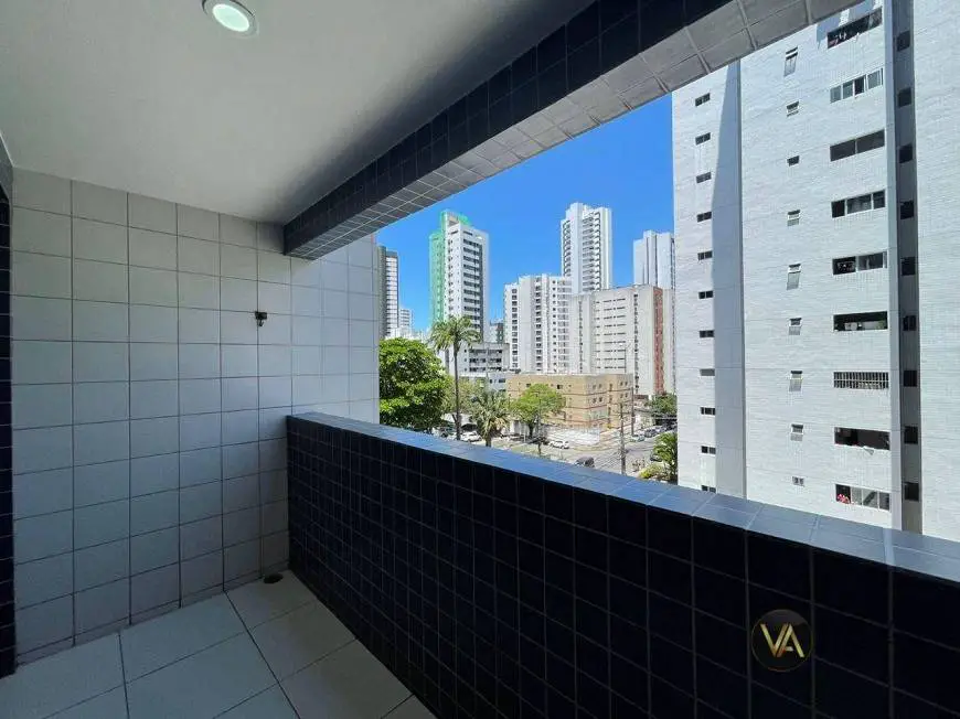 Foto 2 de Apartamento com 3 Quartos à venda, 98m² em Boa Viagem, Recife