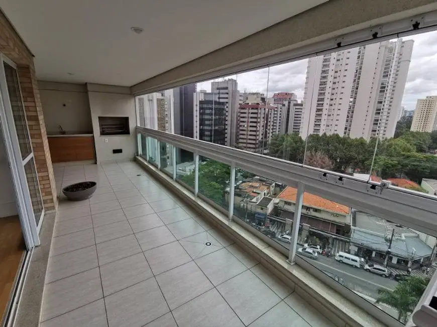 Foto 1 de Apartamento com 3 Quartos à venda, 240m² em Brooklin, São Paulo