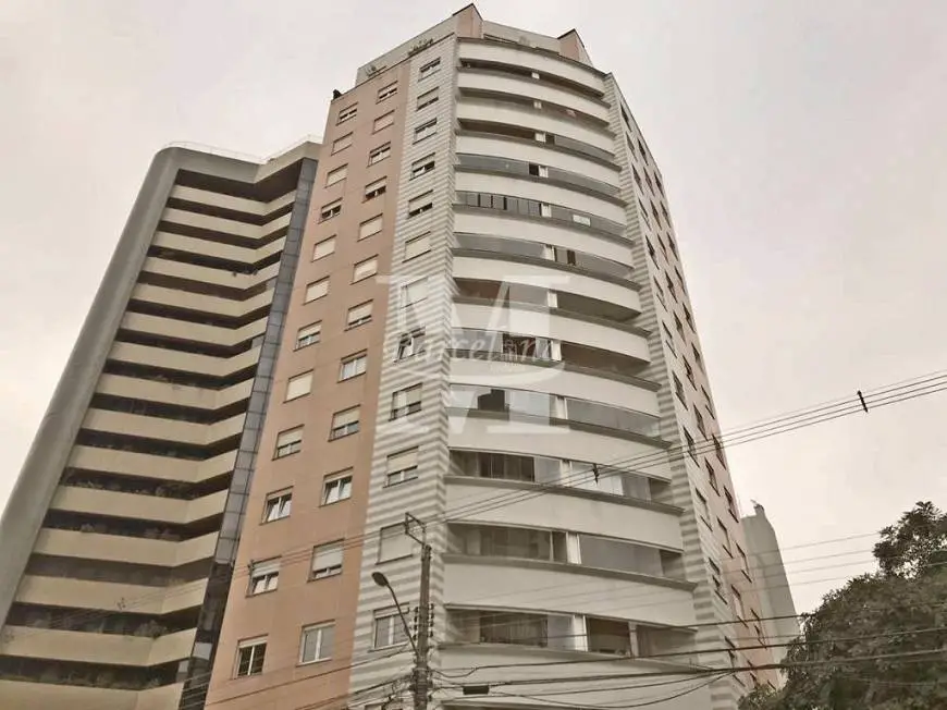 Foto 1 de Apartamento com 3 Quartos à venda, 102m² em Cabral, Curitiba