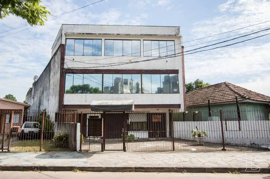 Foto 1 de Apartamento com 3 Quartos à venda, 76m² em Camaquã, Porto Alegre